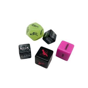 Набір кубиків Wooomy Ooo 5 Dice Set (EN): місця та пози для сексу, інтимні дії та частини тіла – купити